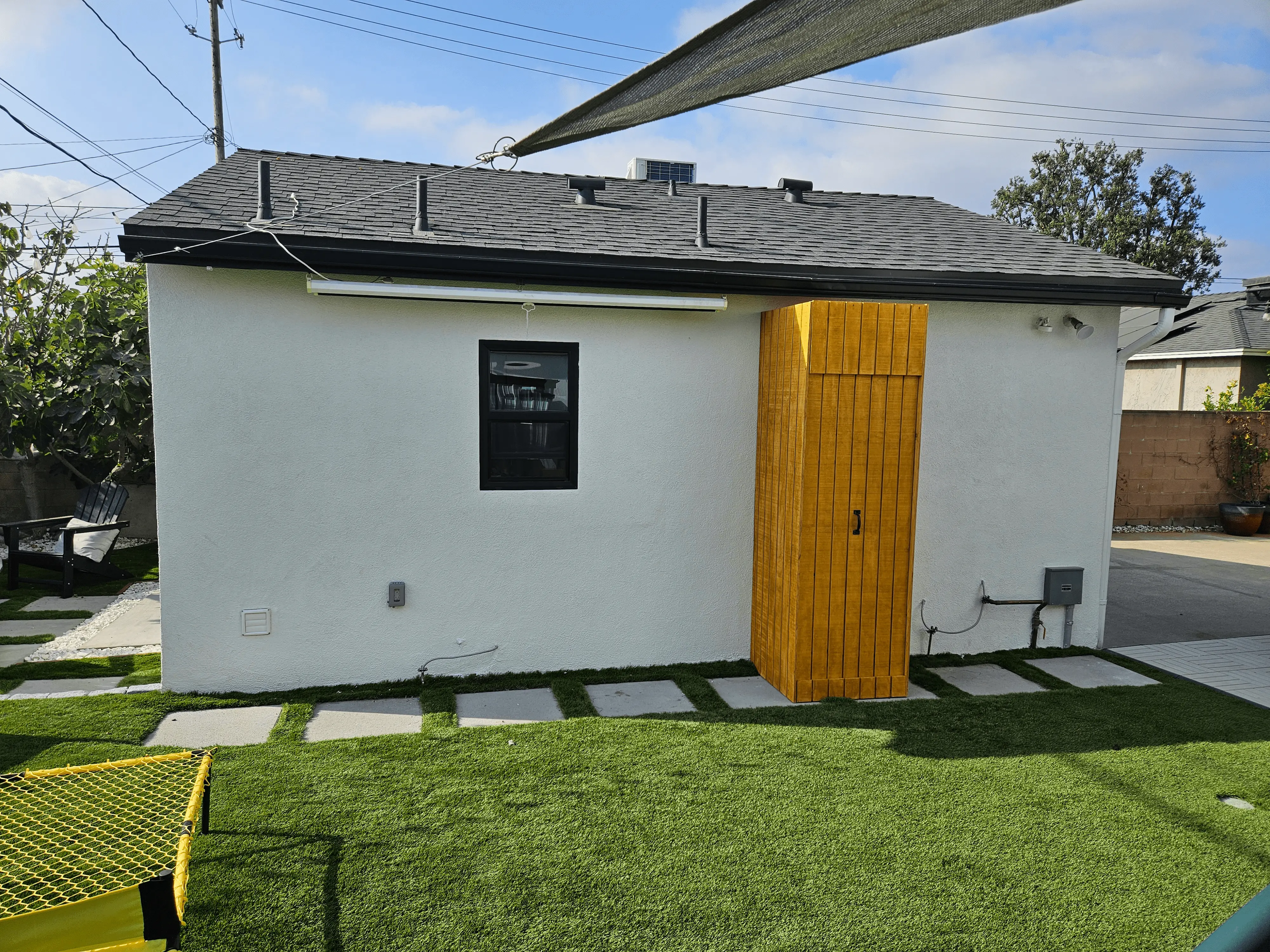 home side view